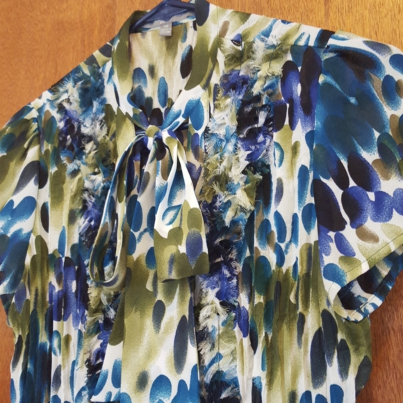 Blouse with Tie at Neck - Picture 2 of 7